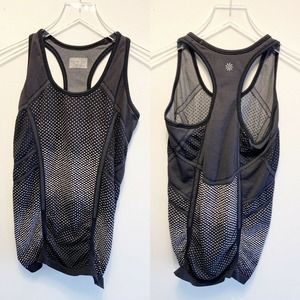 Athleta Womens medium tank top Diamond Fastest Track Racerback Gray Black